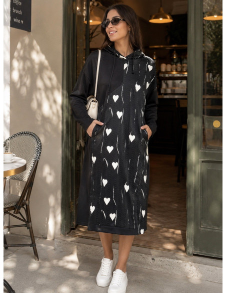 Vestido combinado con capucha y bolsillos frontales