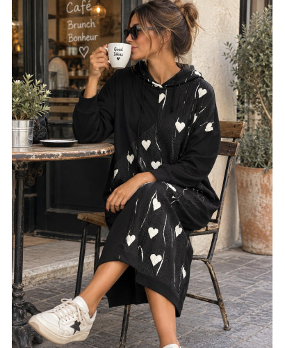 Vestido combinado con capucha y bolsillos frontales