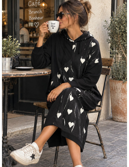 Vestido combinado con capucha y bolsillos frontales