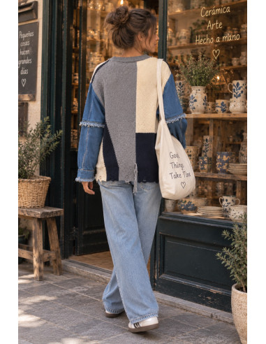Suéter Combinado con Mangas Denim y Detalles de...