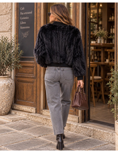 Chaqueta de Pelo Negra con Tapetas Efecto Piel...