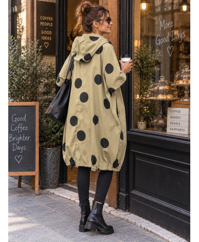 Parka camel Oversize con Lunares Negros y Capucha 2