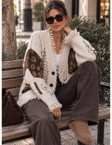 🧶 Chaqueta de Punto Combinada con Flecos y...