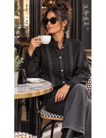 🖤 Camisa Negra con Detalles de Guipur y Microplisado - Elegancia y Estilo Único ✨