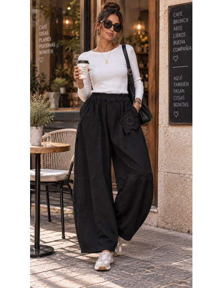 Pantalón Flor negro de Pata Globo