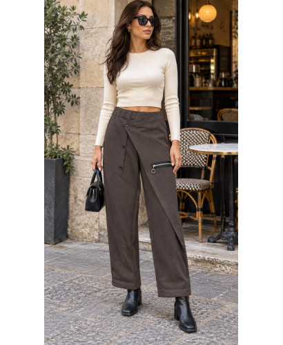 Pantalón chocolate Punto Milano – Corte Estilizador con...