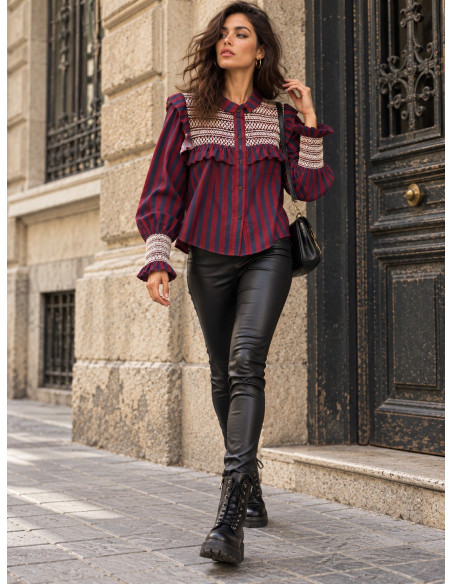 Camisa  Granate y Azul con Bordado Crudo