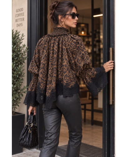 🐆 Blusa Animal Print con Blonda Negra 2