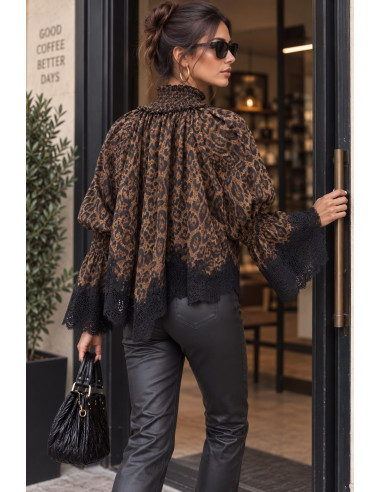 🐆 Blusa Animal Print con Blonda Negra