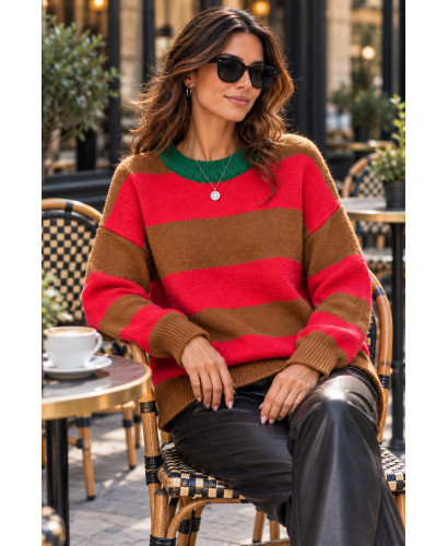 Suéter de Rayas Marrón y Rojo con Cuello Verde ❤️💚
