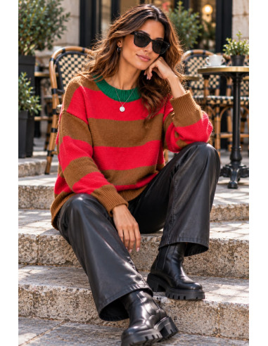 Suéter de Rayas Marrón y Rojo con Cuello Verde ❤️💚