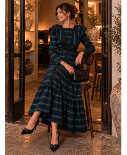 Vestido Azul Marino y Turquesa con Detalles en Negro 2