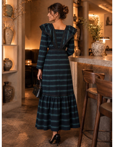Vestido Azul Marino y Turquesa con Detalles en Negro