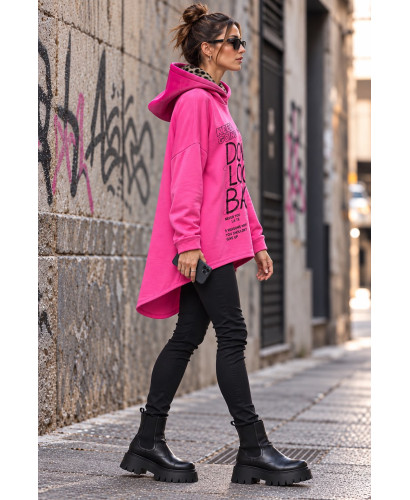Sudadera Rosa Asimétrica con Capucha Animal Print y Mensaje 2