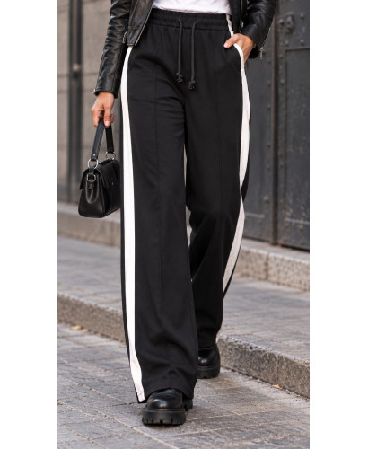 Pantalón Negro con Franja Blanca Lateral y Nervio Delantero 2