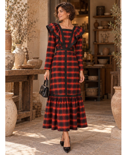 Vestido rojo y negro con Detalles en Negro