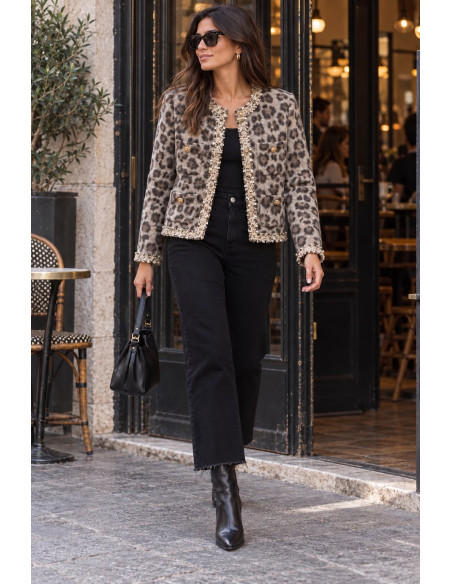 Chaqueta Animal Print con Bordados y Detalles Joya