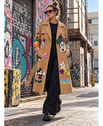 Gabardina Camel de Antelina con Parches de Lentejuelas...